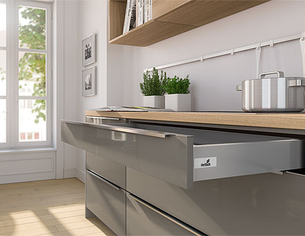 Hettich-Produkte-InnoTech-Atira-440-340-8336_Hettich_Atira_Kueche_M01